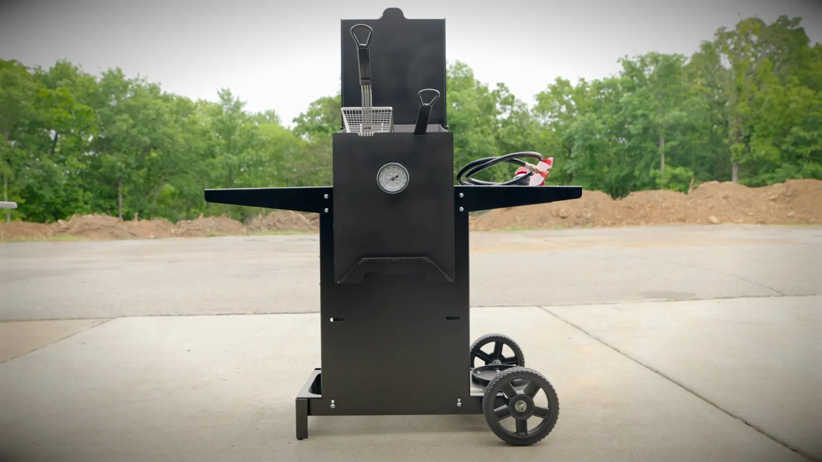 Hurricane Bay HB-4 outdoor fish fryer, full unit on chassis