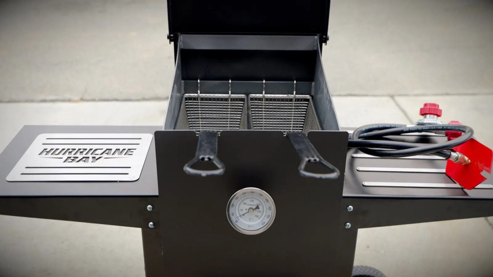 Hurricane Bay HB-4 fish fryer, top-down with baskets and thermometer