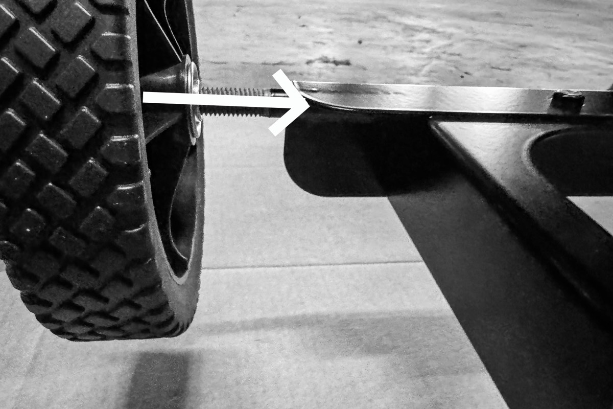 Wheel sliding onto the rear axle